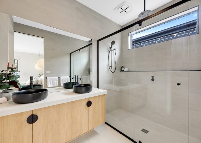 Charleston 311 Ensuite