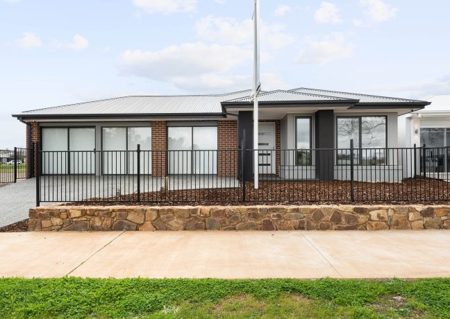 Savanna 223 Facade
